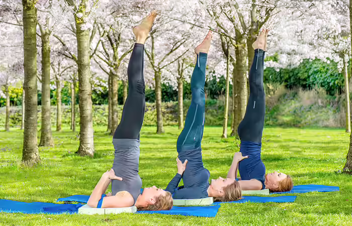 Yoga For Fertility - Salamba Sarvangasana 9-Amazing-Fertility-Boosting-Asanas-That-Will-Increase-Your-Chances-Of-Conception7