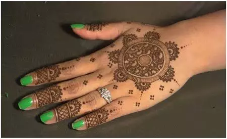 beautiful hand mehndi design