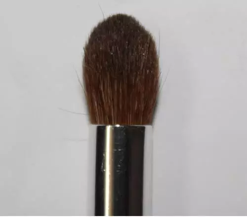 fluffy blending brush