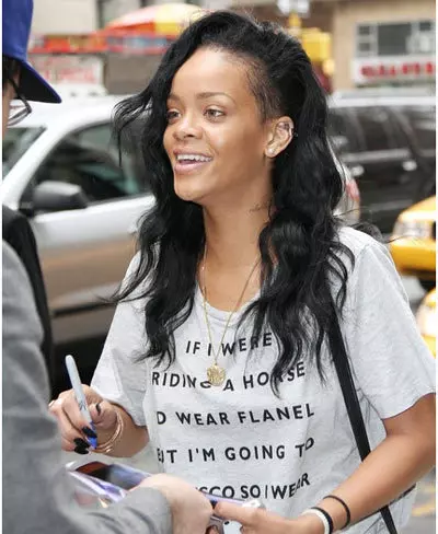 rihanna without makeup