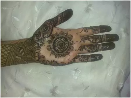 round mehndi designs