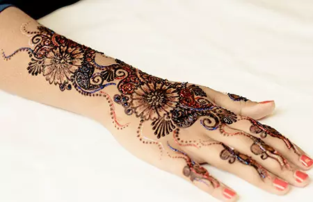 glitter mehndi designs 6