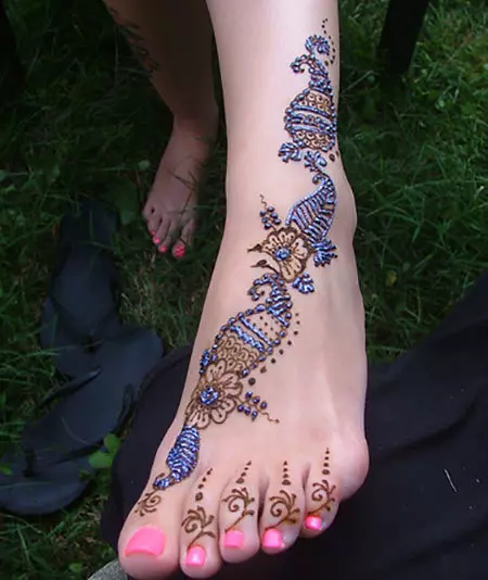 glitter mehndi designs 8