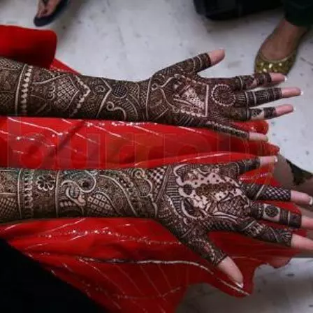 mehndi arts designs