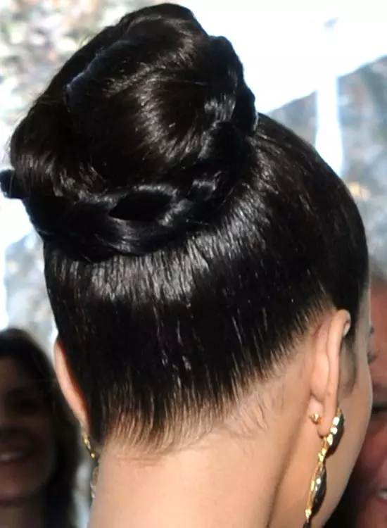 Braided-High-Bun