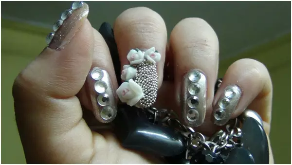 Silver Nail Art - Place Ceramic Flowers on Middle Finger