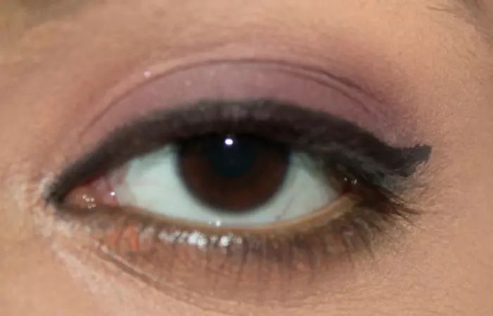 Kareena Kapoor Inspired Eye Makeup (3)