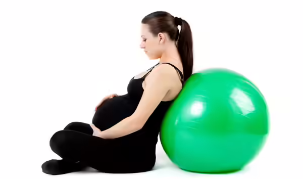 Sit-ups with the ball Sit-ups with the ball