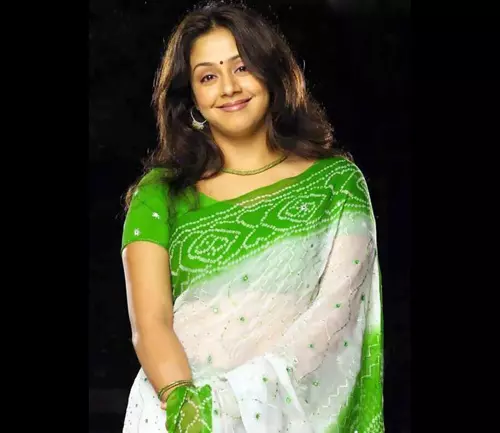 Look 5 of Jyothika without makeup