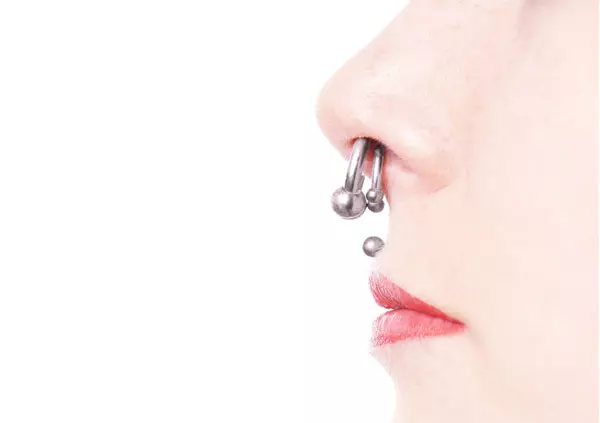 nostril piercing