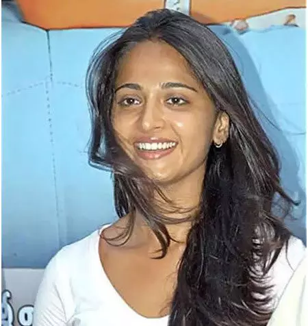 Anushka Shetty natural look without makeup