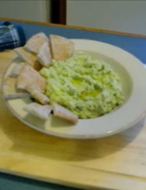 Wheat Crisps With Edamame Dip Snacks For Weight Loss - Wheat Crisps With Edamame Dip