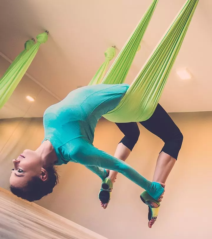 Aerial-Yoga-–-What-Is-It-And-What-Are-Its-Benefits