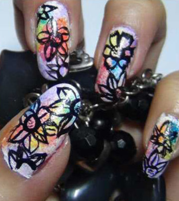 Amazing-Sponge-Nail-Art-Design-Tutorials-–-With-Detailed-Steps-And-Pictures