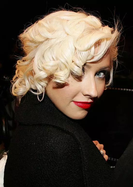 Doll-Like-Textured-Curls