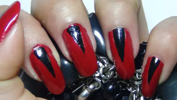 easy classy red and black nail art