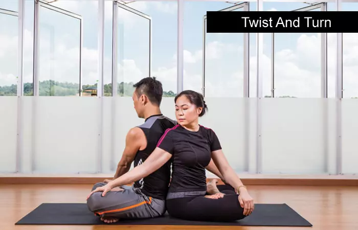 2.-Twist-And-Turn