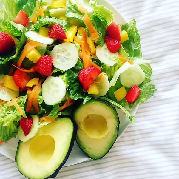 Summer Salads Recipes – Strawberry Cucumber Avocado