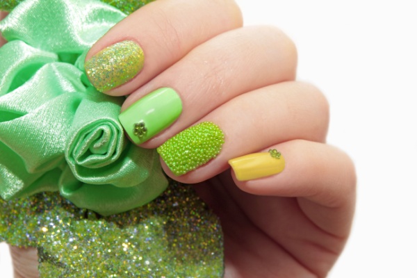 Acrylic Flowers With Rhinestones