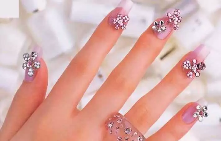 Best Rhinestone Nail Art Designs - Flower Shaped Rhinestone Nail Art