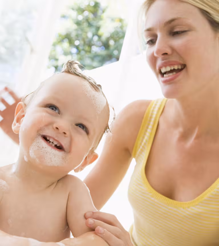 How-To-Wash-Your-Baby's-Hair