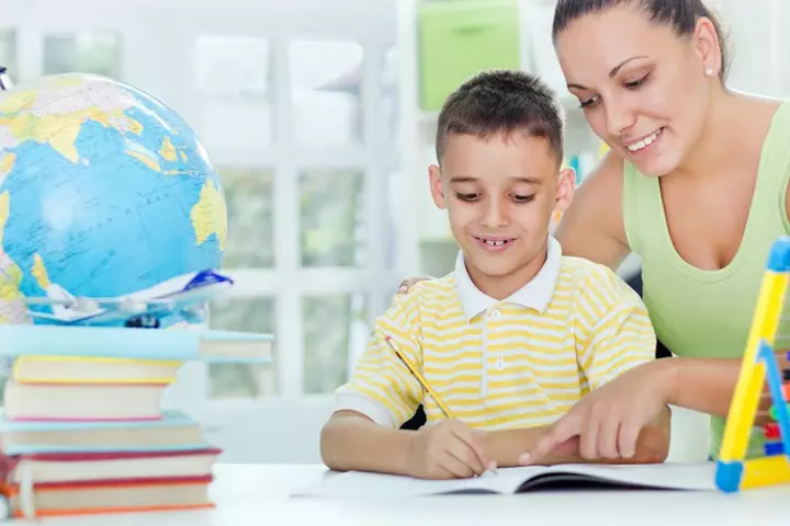 Top 5 Tips To Make Homework Easy For Your Kids_image