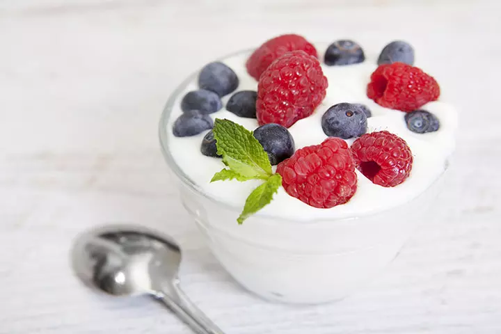 fruit yogurt