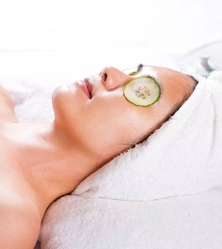 DIY - Refreshing Homemade Cucumber Soaked Eye Mask