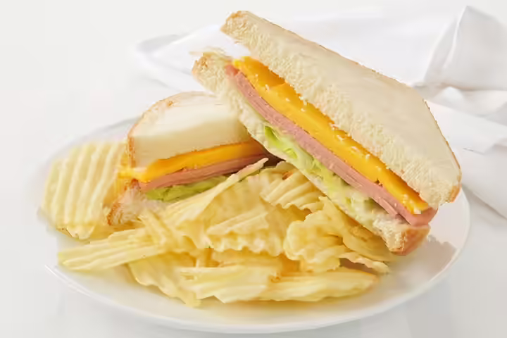 Snacks For Preschoolers - Sandwiches & Chips sandwiches and chips