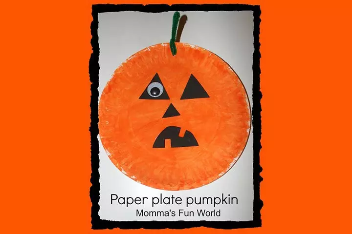 paper plate pumpkin