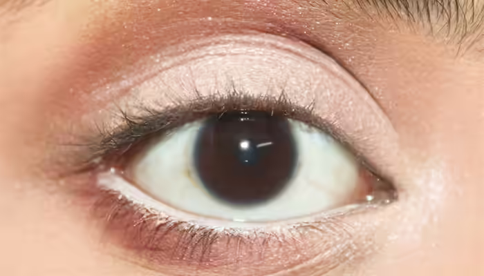 Deepika Padukone Eye Makeup - Step 4 Beautiful Eye Makeup Inspired By Deepika Padukone (5)