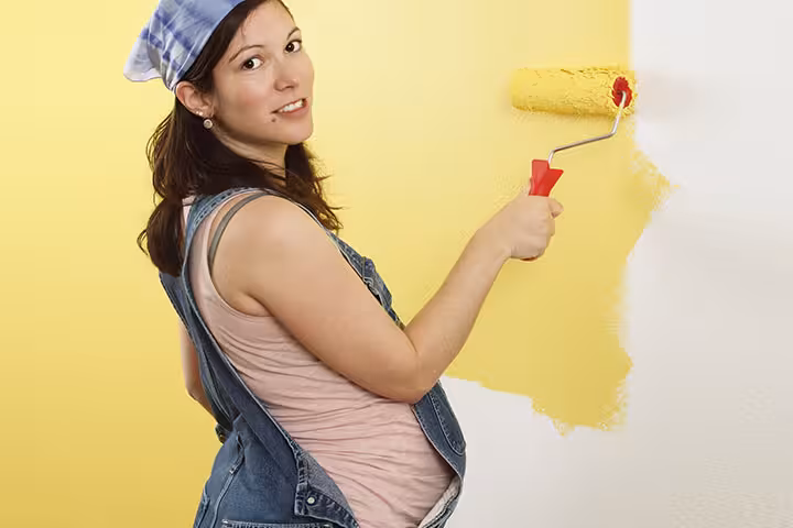 3 potential risks related to painting during pregnancy