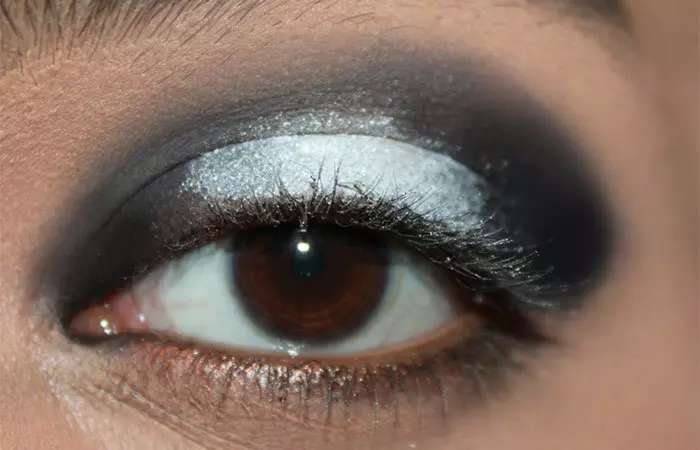 Black and White Eye Makeup Tutorial - Step 4: Apply a Shimmery White Eyeshadow