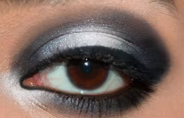 Step 6: Line Your Eyes With Black Liquid Eyeliner Black and White Eye Makeup Tutorial - Step 6: Line Your Eyes With Black Liquid Eyeliner