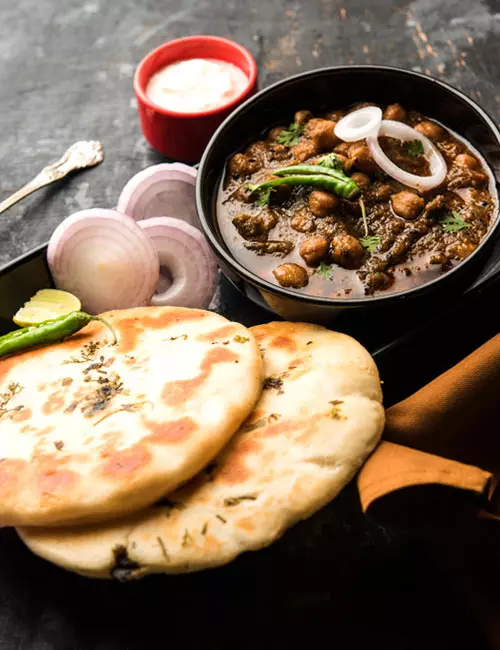 Choley kulcha is a north Indian vegetarian breakfast food