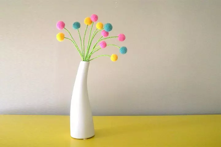 pom pom bouquet