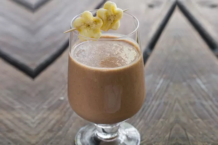 chocolate banana milkshake