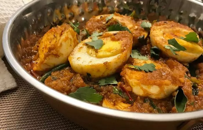 Egg Curry Recipes - Kolhapuri Egg Curry