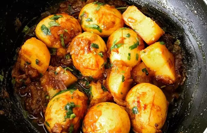 Egg Curry Recipes - Potato Egg Curry