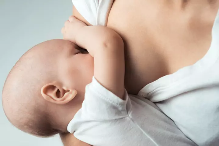 Should You Breastfeed Your Baby To Sleep?_image