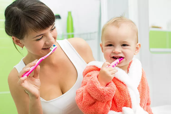 How & When To Start Brushing Your Baby’s Teeth?_image