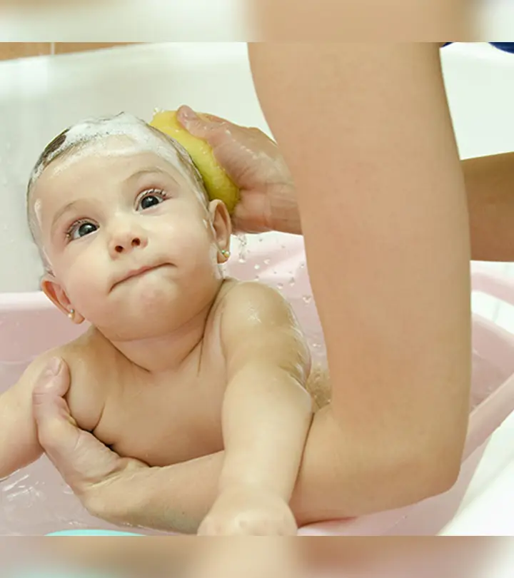 5 Steps To Give A Sponge Bath To Your Baby