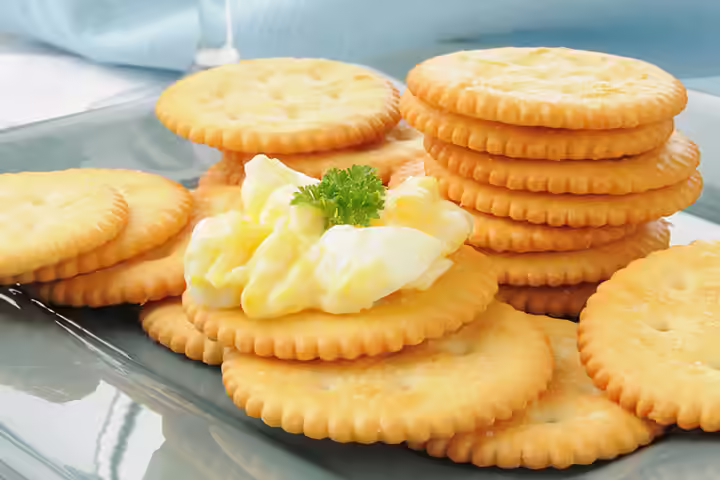 Egg Recipes For Toddlers Egg On Crackers Egg On Crackers