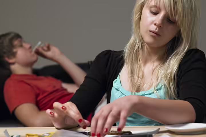 Teens Risky Behavior Risky-Teen-Behaviors-You-Should-Be-Aware