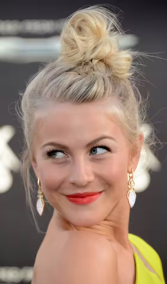 Chaotic Topknot