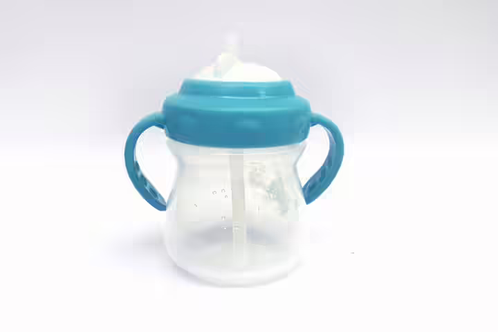 Feeding Bottle With Natural Flow Tube Inside