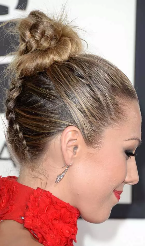 Reverse-Braided Topknot