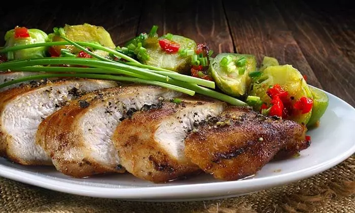 Low Calorie Dinner Recipes - Chicken Breast With Brussels Sprouts