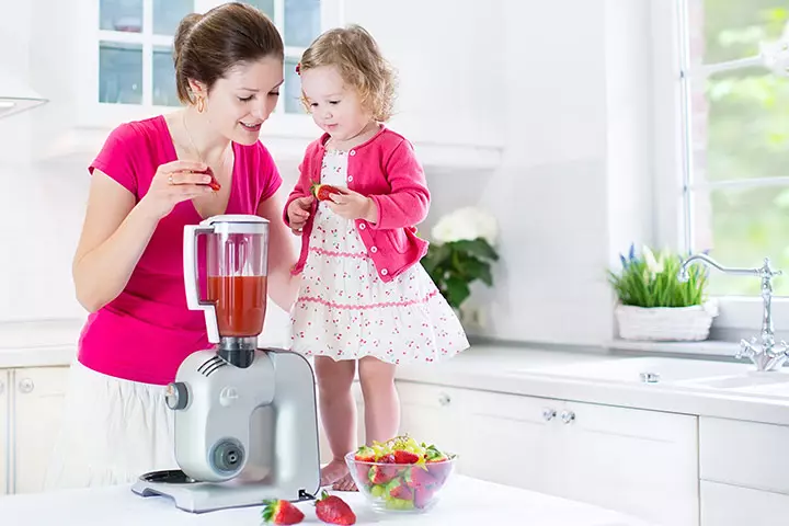 15 Creamy And Delicious Smoothie Recipes For Toddlers_image