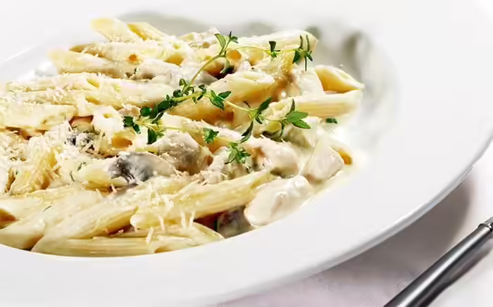 Low Calorie Dinner Recipes - Penne Gorgonzola With Chicken Low Calorie Dinner Recipes - Penne Gorgonzola With Chicken
